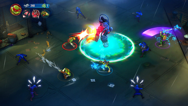 Combate intenso em Teenage Mutant Ninja Turtles: Splintered Fate, com as tartarugas ninja atacando múltiplos inimigos azuis em uma arena chuvosa, com efeitos de luz e habilidades.