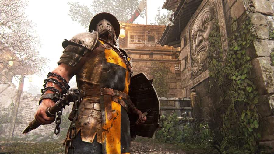 For Honor - Conqueror holding a mace and shield